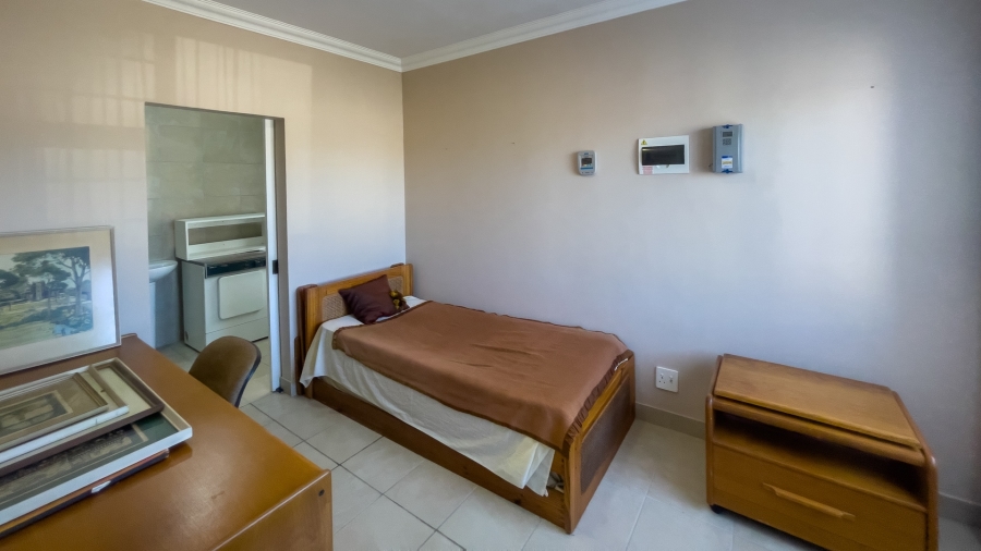 2 Bedroom Property for Sale in Heiderand Western Cape